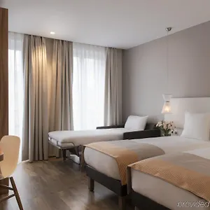 Magenta 38 By Happyculture 3* Paris